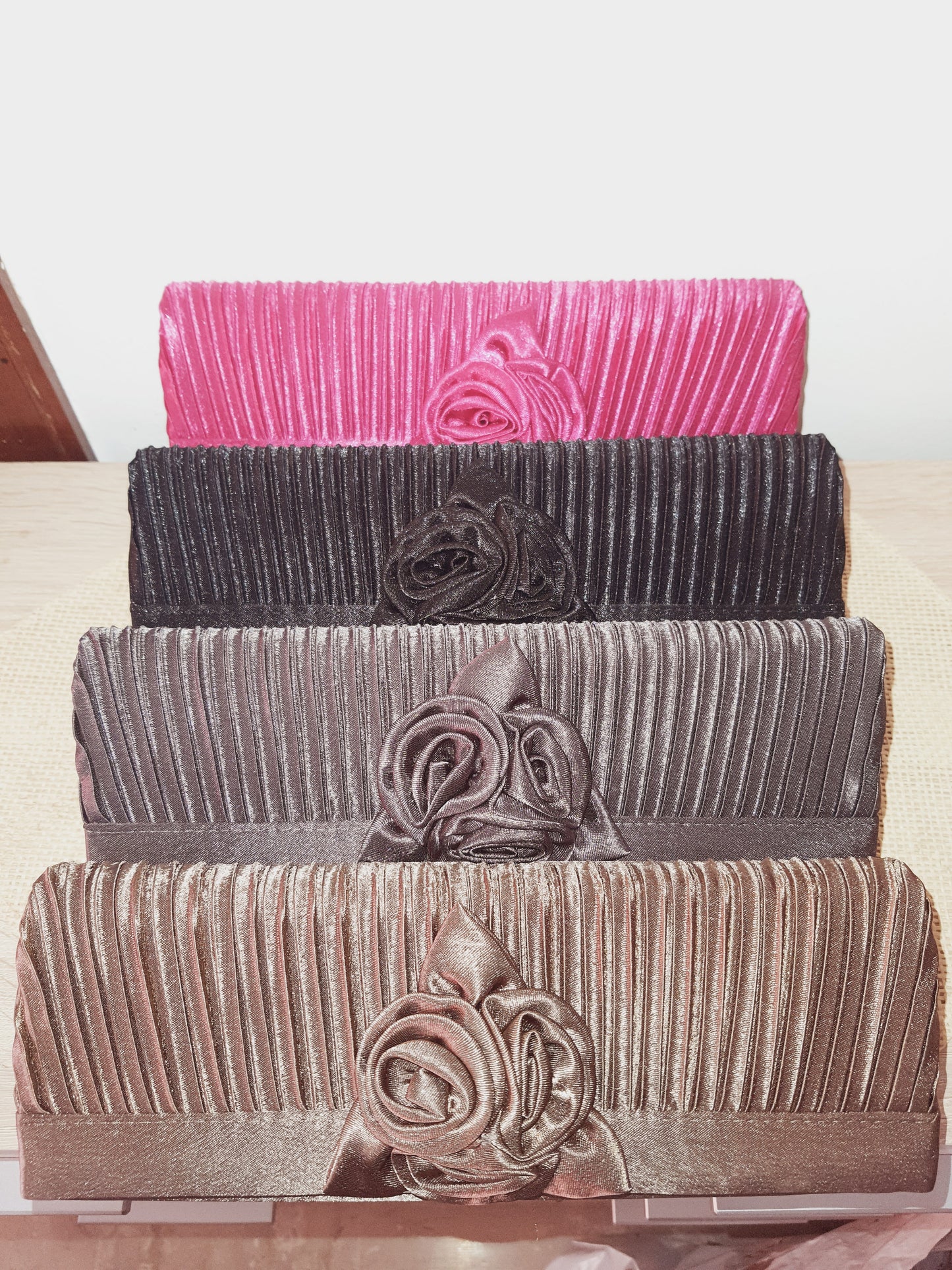 Pochette de soirée fleur triangle