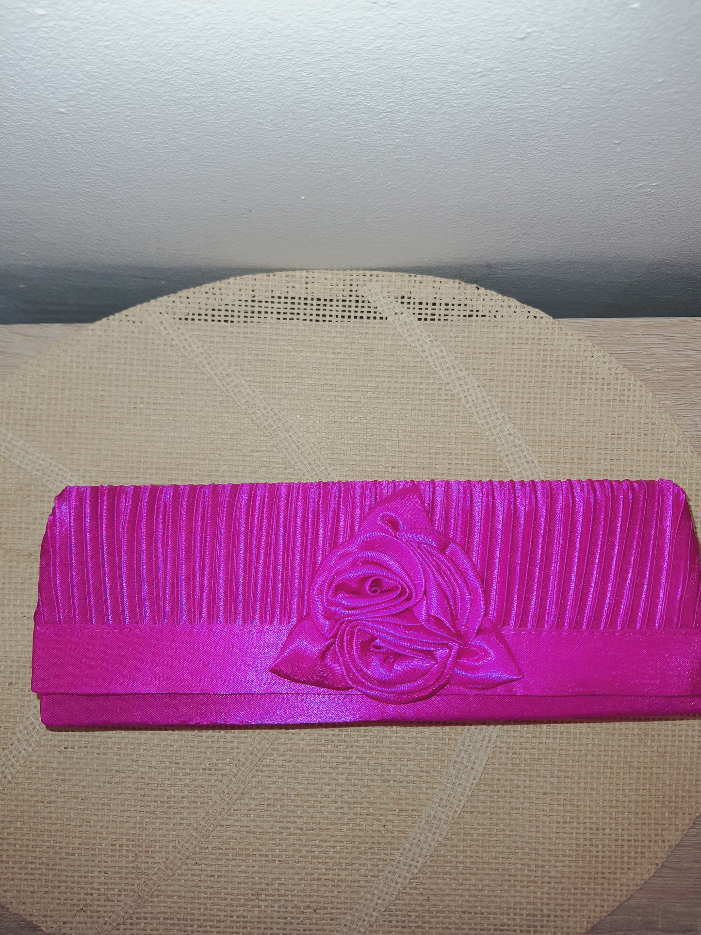 Pochette de soirée fleur triangle